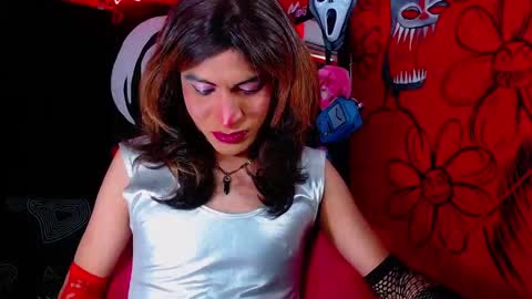 Snapshot of hugedaneska chatting on February 10, 2026, 9:41 pm Danezka online show from February 10, 2026, 9:41 pm