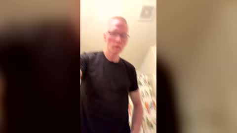 Snapshot of hugentuscaloosa chatting on February 1, 2026, 3:27 am CAROLINA TIM online show from February 1, 2026, 3:27 am