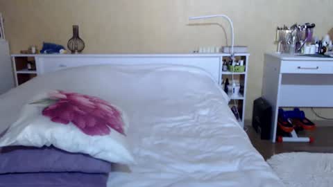 Snapshot of hugetittiesgerda chatting on March 24, 2026, 10:37 pm Gerda online show from March 24, 2026, 10:37 pm