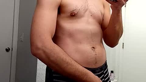 Snapshot of hugh_jenhorny chatting on January 1, 2025, 11:38 am Jake online show from January 1, 2025, 11:38 am