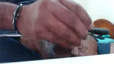 HunkyLover online show from November 22, 2025, 1:04 am