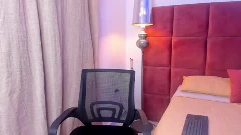 Hugo Cano online show from October 19, 2025, 2:34 am