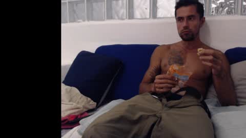 Colombian Milkman online show from February 2, 2025, 8:24 am