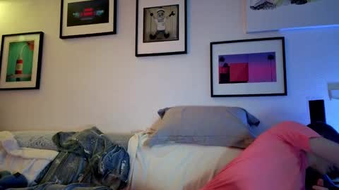 Hugo online show from January 25, 2025, 9:25 pm