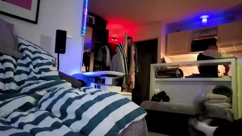 Hugo online show from February 7, 2025, 8:42 pm