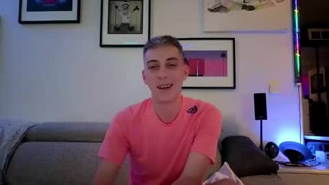 Hugo online show from February 9, 2025, 8:24 pm