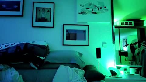 Hugo online show from February 10, 2025, 8:31 pm