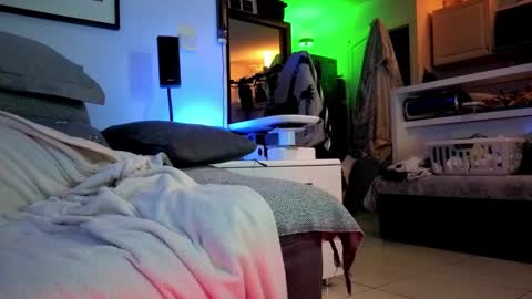 Hugo online show from February 28, 2025, 9:12 pm