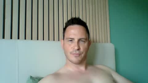 Snapshot of hugosir123 chatting on May 15, 2026, 10:55 am hugosir123 online show from May 15, 2026, 10:55 am