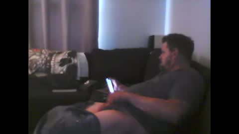 Snapshot of hump513 chatting on April 15, 2026, 5:31 pm hump513 online show from April 15, 2026, 5:31 pm