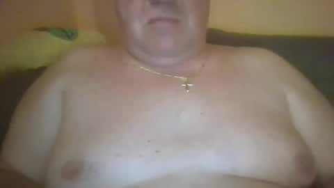 vastagfasz magyar apuci online show from May 25, 2026, 7:53 pm