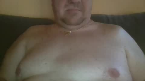 vastagfasz magyar apuci online show from May 31, 2026, 6:10 am