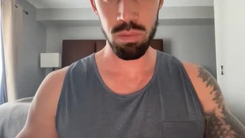 Snapshot of hunggrymuscles chatting on March 18, 2026, 6:44 pm hunggrymuscles online show from March 18, 2026, 6:44 pm