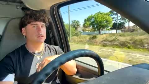 Snapshot of hungkingg22 chatting on March 7, 2025, 7:16 pm hungkingg22 online show from March 7, 2025, 7:16 pm