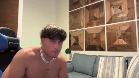 Snapshot of hungkingg22 chatting on October 4, 2025, 7:23 pm hungkingg22 online show from October 4, 2025, 7:23 pm