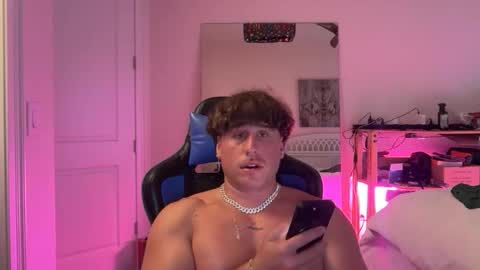 Snapshot of hungkingg22 chatting on February 18, 2026, 4:58 pm hungkingg22 online show from February 18, 2026, 4:58 pm