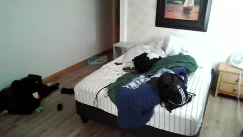 Snapshot of hungnheavyy chatting on March 9, 2026, 5:06 pm hungnheavyy online show from March 9, 2026, 5:06 pm