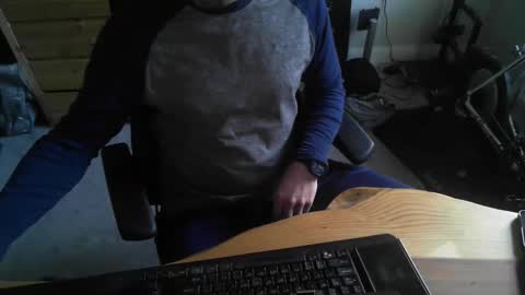 Snapshot of hungstud_again chatting on February 13, 2026, 10:00 am hungstud_again online show from February 13, 2026, 10:00 am