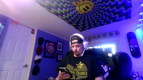 Snapshot of hungtxcock92 chatting on December 15, 2025, 2:21 pm hungtxcock92 online show from December 15, 2025, 2:21 pm