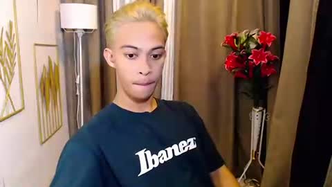 Snapshot of hunk_edward chatting on June 10, 2026, 7:51 am hunk_edward online show from June 10, 2026, 7:51 am