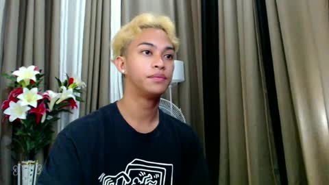 Snapshot of hunk_edward chatting on June 25, 2026, 2:11 am hunk_edward online show from June 25, 2026, 2:11 am