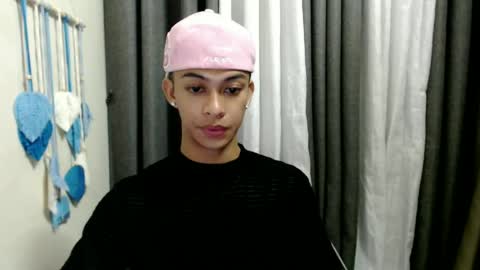 Snapshot of hunk_edward chatting on June 27, 2026, 4:34 pm hunk_edward online show from June 27, 2026, 4:34 pm