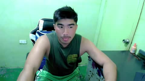 Snapshot of hunkfireman chatting on July 15, 2026, 11:32 pm ADAM online show from July 15, 2026, 11:32 pm