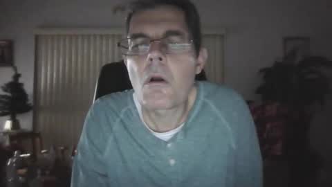 hunkmasclefad458 online show from December 15, 2025, 4:28 am