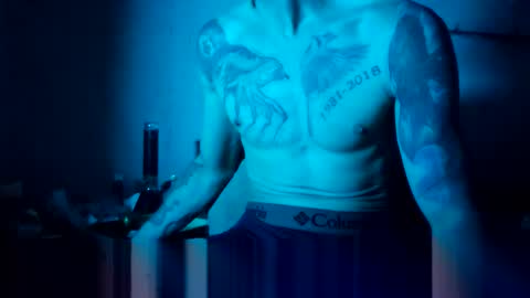 Snapshot of hunkwithglasses chatting on December 14, 2025, 5:02 am Wh8teboi online show from December 14, 2025, 5:02 am