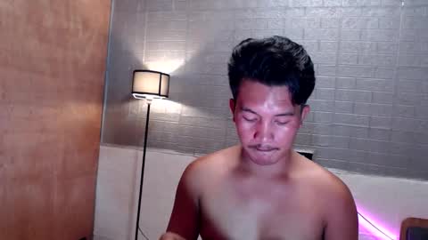 hunkylloyd online show from March 23, 2026, 8:51 am