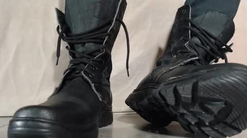 Snapshot of hunkytime chatting on March 5, 2026, 1:18 pm I AM NOT A DIRECTOR I AM THE BOSS KINGDADDYSIRSTR8ALPHAMASTER online show from March 5, 2026, 1:18 pm