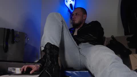 Snapshot of hunkytime chatting on March 17, 2026, 3:37 pm I AM NOT A DIRECTOR I AM THE BOSS KINGDADDYSIRSTR8ALPHAMASTER online show from March 17, 2026, 3:37 pm