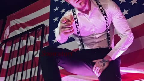 Snapshot of hunkytime chatting on May 31, 2026, 1:07 pm I AM NOT A DIRECTOR I AM THE BOSS KINGDADDYSIRSTR8ALPHAMASTER online show from May 31, 2026, 1:07 pm
