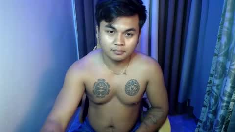 hunkyzeus online show from May 15, 2026, 5:42 pm
