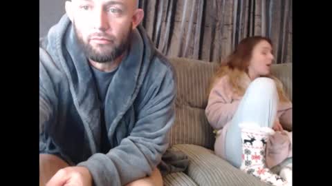 Snapshot of hunterandesme chatting on February 9, 2025, 6:26 pm HunterandEsme online show from February 9, 2025, 6:26 pm