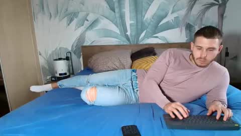 Hunter Bridges online show from November 15, 2025, 9:50 am