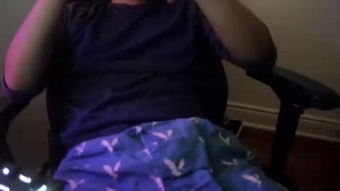 Snapshot of hunterrblood chatting on April 23, 2026, 4:35 am Hunterr online show from April 23, 2026, 4:35 am