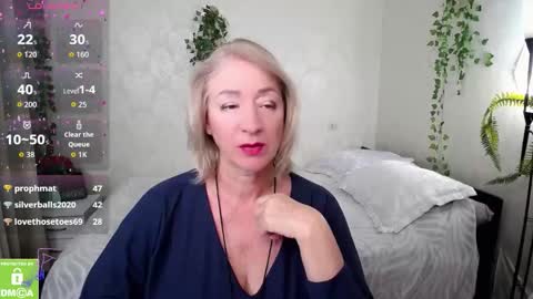 Irena online show from October 18, 2025, 2:25 am