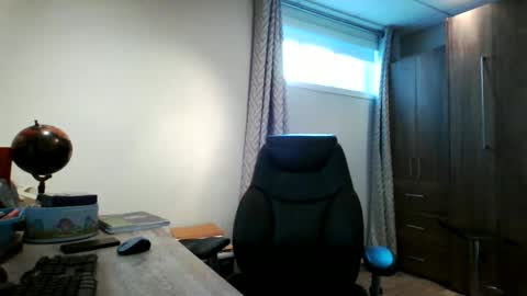 Snapshot of hurley7890 chatting on December 6, 2024, 5:00 pm hurley7890 online show from December 6, 2024, 5:00 pm