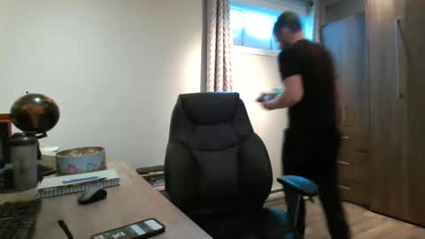 Snapshot of hurley7890 chatting on February 14, 2025, 5:46 pm hurley7890 online show from February 14, 2025, 5:46 pm