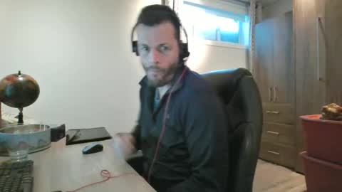 Snapshot of hurley7890 chatting on February 19, 2025, 7:48 pm hurley7890 online show from February 19, 2025, 7:48 pm