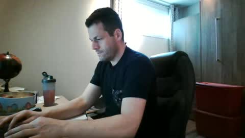 Snapshot of hurley7890 chatting on February 25, 2025, 2:00 pm hurley7890 online show from February 25, 2025, 2:00 pm