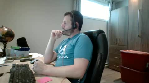 Snapshot of hurley7890 chatting on March 11, 2025, 6:52 pm hurley7890 online show from March 11, 2025, 6:52 pm