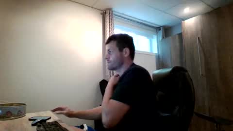 Snapshot of hurley7890 chatting on September 17, 2025, 3:24 pm hurley7890 online show from September 17, 2025, 3:24 pm