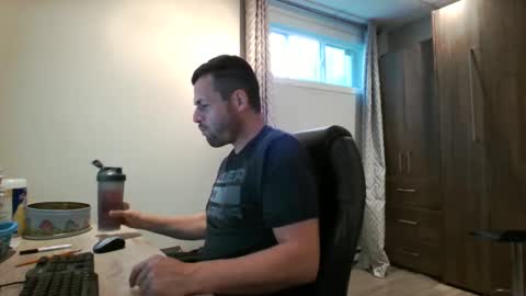 Snapshot of hurley7890 chatting on October 3, 2025, 1:30 pm hurley7890 online show from October 3, 2025, 1:30 pm