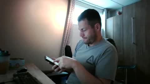 hurley7890 online show from November 17, 2025, 2:01 pm