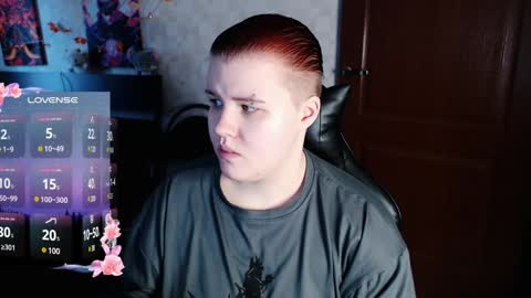 Snapshot of husk_ryan chatting on January 7, 2025, 11:16 am Ryan online show from January 7, 2025, 11:16 am