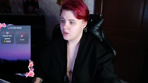 Snapshot of husk_ryan chatting on January 12, 2025, 4:29 pm Ryan online show from January 12, 2025, 4:29 pm