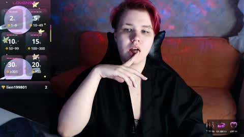 Snapshot of husk_ryan chatting on January 18, 2025, 6:10 pm Ryan online show from January 18, 2025, 6:10 pm