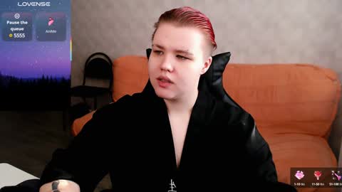 Snapshot of husk_ryan chatting on January 20, 2025, 8:30 am Ryan online show from January 20, 2025, 8:30 am